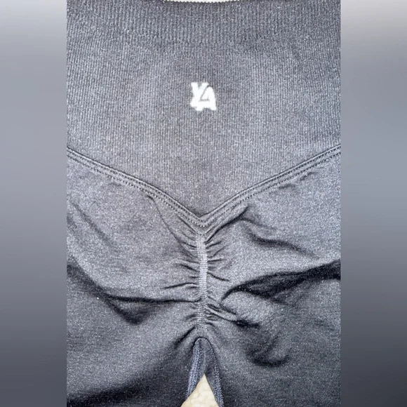 NWT YoungLA W128 LEGACY SEAMLESS SHORTS - Picture 10 of 14